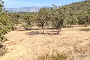 3567 S Stage Rd, Medford, OR 97501 - Photo 1
