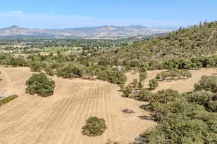 3571 S Stage Rd, Medford, OR 97501 - Photo 1