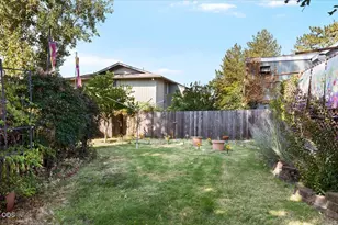 438 NE 11th St, Grants Pass, OR 97526 - Photo 23