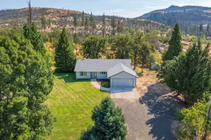 5498 Butte Falls Hwy, Eagle Point, OR 97524 - Photo 1