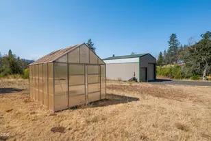 5498 Butte Falls Hwy, Eagle Point, OR 97524 - Photo 31
