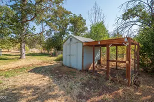 5498 Butte Falls Hwy, Eagle Point, OR 97524 - Photo 25