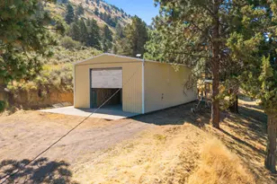 24305 N Hwy 97, Chiloquin, OR 97624 - Photo 57