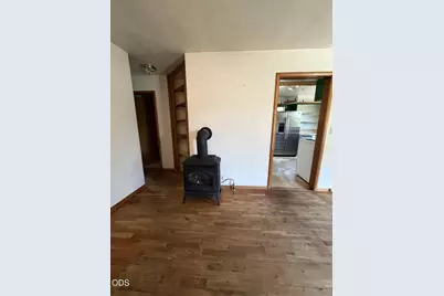781 N 2nd Avenue, Gold Hill, OR 97525 - Photo 5