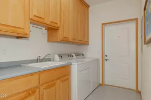 396 Daily Ln, Grants Pass, OR 97527 - Photo 21
