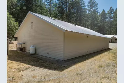 396 Daily Lane, Grants Pass, OR 97527 - Photo 29