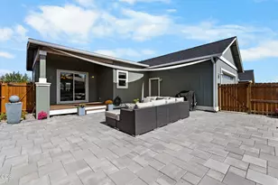 63848 Hunters Cir, Bend, OR 97701 - Photo 23