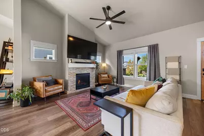 63848 Hunters Circle, Bend, OR 97701 - Photo 9