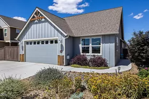 4319 SW Coyote Ave, Redmond, OR 97756 - Photo 1