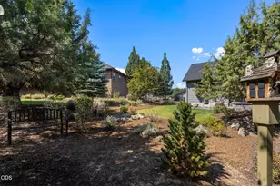 222 Highland Meadow Loop, Redmond, OR 97756 - Photo 41