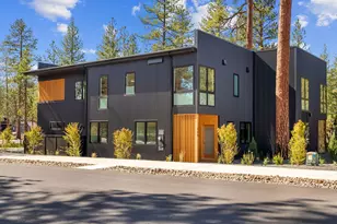415 N Pine St, Sisters, OR 97759 - Photo 3