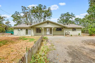 2590 Siskiyou Highway, Ashland, OR 97520 - Photo 1