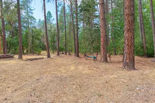 4529 E Evans Creek Rd, Rogue River, OR 97537 - Photo 1
