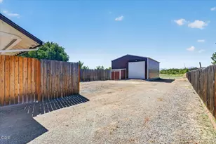 176 E Gregory Rd, Central Point, OR 97502 - Photo 41