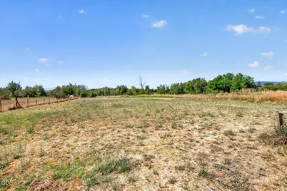 176 E Gregory Road, Central Point, OR 97502 - Photo 39