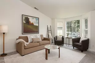2225 SW 30th Ct, Redmond, OR 97756 - Photo 9