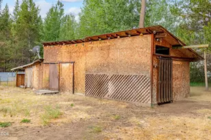 52555 Center Dr, La Pine, OR 97739 - Photo 9