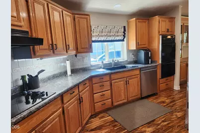 555 Freeman Road #UNIT 249, Central Point, OR 97502 - Photo 17