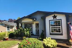 555 Freeman Rd, Central Point, OR 97502 - Photo 5