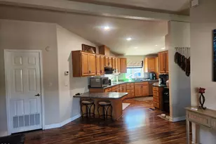 555 Freeman Rd, Central Point, OR 97502 - Photo 21