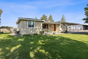 1604 S Adams Dr, Madras, OR 97741 - Photo 1