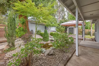 851 NE 10th Street, Grants Pass, OR 97526 - Photo 35