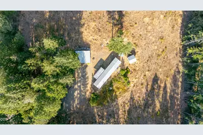 125 Floyd Lane, Cave Junction, OR 97523 - Photo 23
