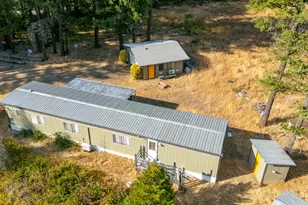 125 Floyd Ln, Cave Junction, OR 97523 - Photo 25