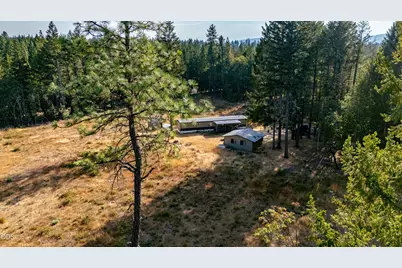 125 Floyd Lane, Cave Junction, OR 97523 - Photo 21