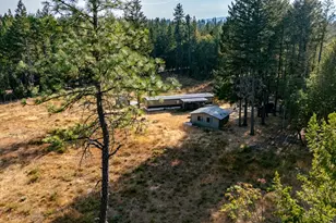 125 Floyd Ln, Cave Junction, OR 97523 - Photo 21