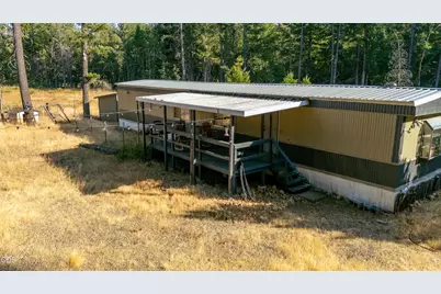 125 Floyd Lane, Cave Junction, OR 97523 - Photo 3