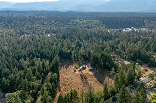 125 Floyd Ln, Cave Junction, OR 97523 - Photo 17