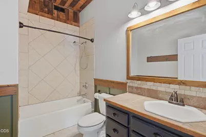 4867 Lower River Road, Grants Pass, OR 97526 - Photo 11