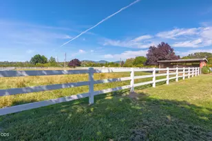 4867 Lower River Rd, Grants Pass, OR 97526 - Photo 55