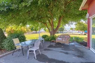 4867 Lower River Rd, Grants Pass, OR 97526 - Photo 31