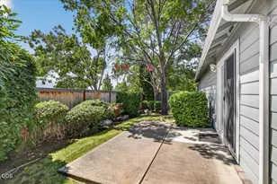 951 Village Cir, Medford, OR 97504 - Photo 27