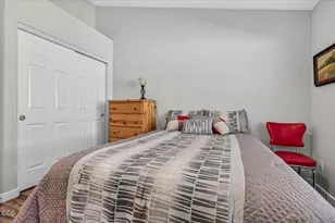951 Village Cir, Medford, OR 97504 - Photo 21