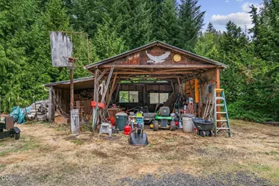 22606 Milk Ranch Road, Scotts Mills, OR 97375 - Photo 27
