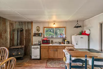 22606 Milk Ranch Road, Scotts Mills, OR 97375 - Photo 23