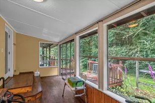 22606 Milk Ranch Rd, Scotts Mills, OR 97375 - Photo 17