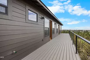3335 NW Fairway Heights Dr, Bend, OR 97703 - Photo 9