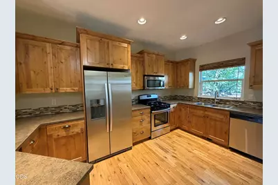 2750 NE Great Horned Place, Bend, OR 97701 - Photo 11