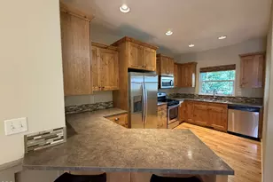 2750 NE Great Horned Place, Bend, OR 97701 - Photo 9
