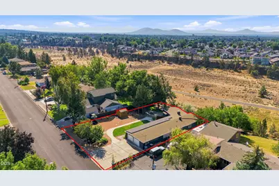 655 NW Canyon Drive, Redmond, OR 97756 - Photo 33