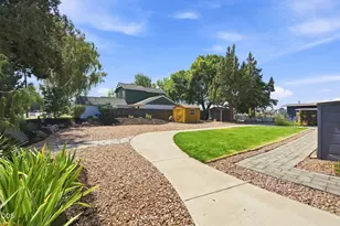 655 NW Canyon Dr, Redmond, OR 97756 - Photo 39