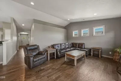 2440 SW 43rd Place, Redmond, OR 97756 - Photo 13
