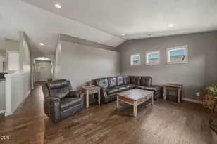 2440 SW 43rd Pl, Redmond, OR 97756 - Photo 13