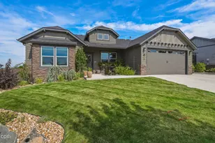 2440 SW 43rd Pl, Redmond, OR 97756 - Photo 1