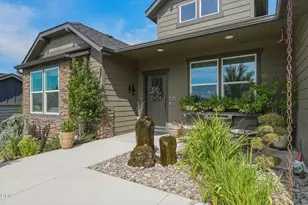 2440 SW 43rd Pl, Redmond, OR 97756 - Photo 5