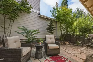 61574 Devils Lake Dr, Bend, OR 97702 - Photo 25